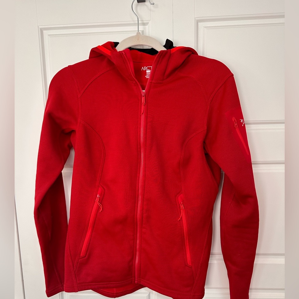 Arc’teryx zip fleece jacket, size small